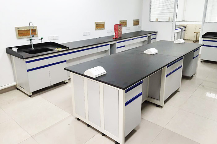 有關(guān)實(shí)驗(yàn)室實(shí)驗(yàn)臺(tái)家具的規(guī)劃介紹！